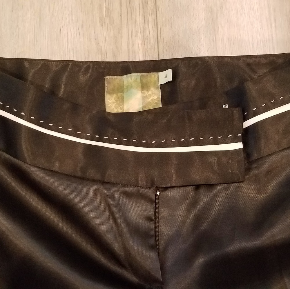 Satin pants with white detailing - Picture 2 of 7
